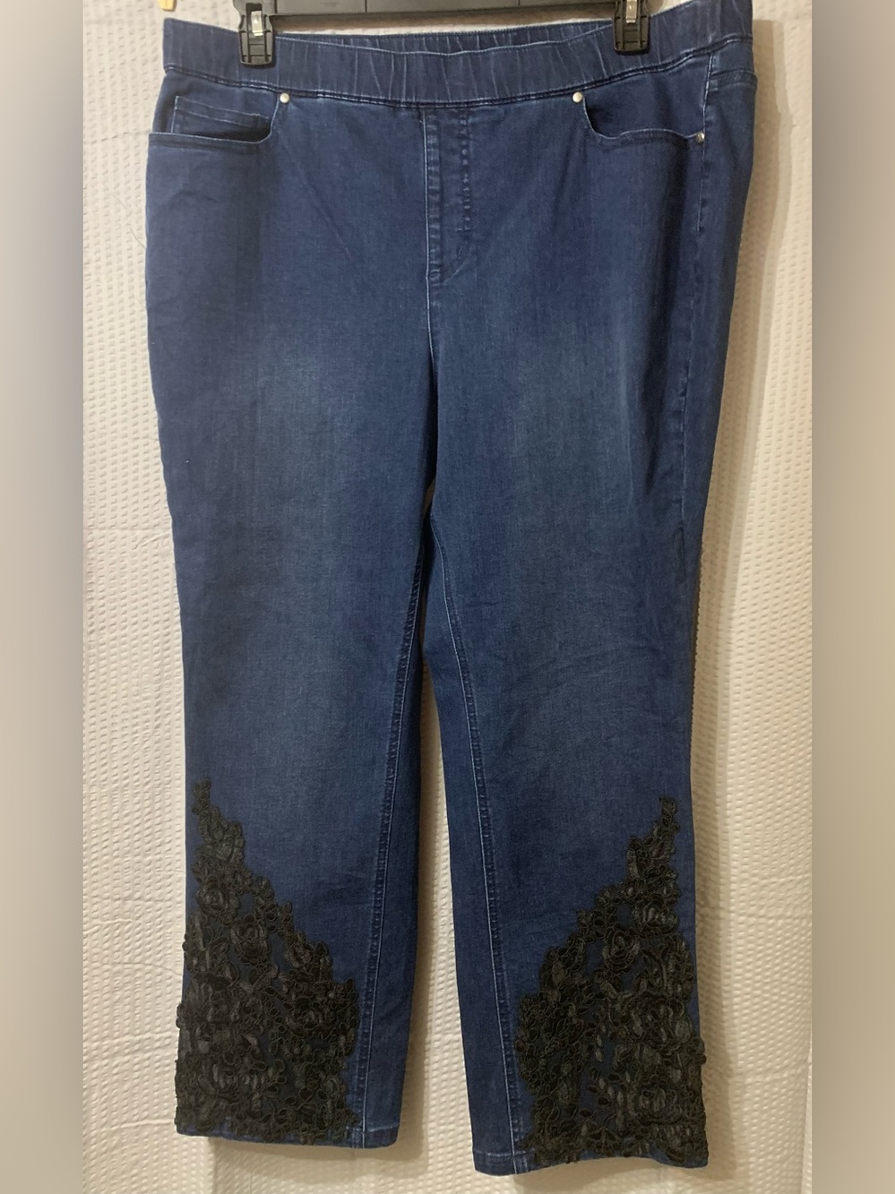 ISAAC MIZRAHI Dark Blue Women’s Jeans with Black Lace Hem 18W